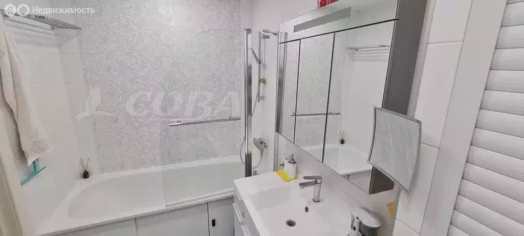 2-комнатная квартира: Тюмень, улица 50 лет Октября, 57Ак1 (80.9 м) - Фото 1