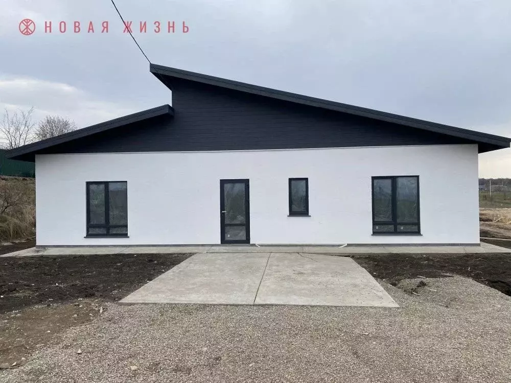 Дом в Самарская область, Красноярский район, Новосемейкино городское ... - Фото 0