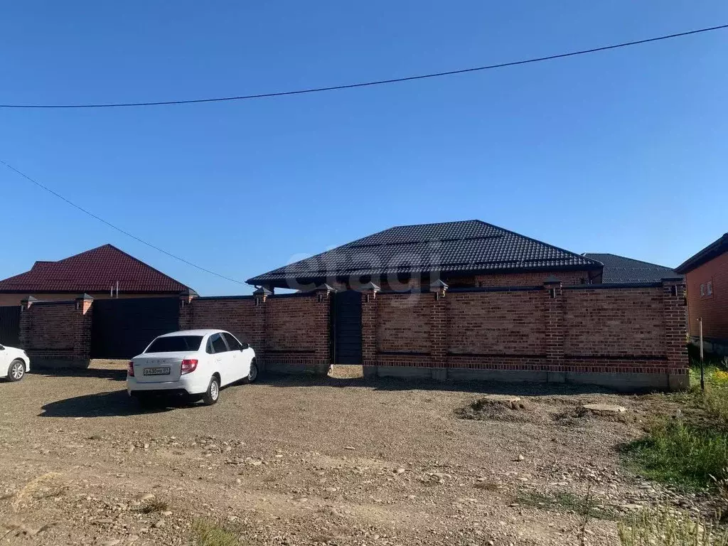 Дом в Адыгея, Майкоп городской округ, пос. Западный ул. Громова (167 ... - Фото 0