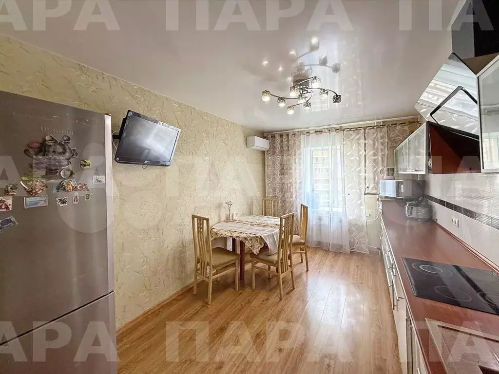 2-к. квартира, 70 м, 7/12 эт. - Фото 1