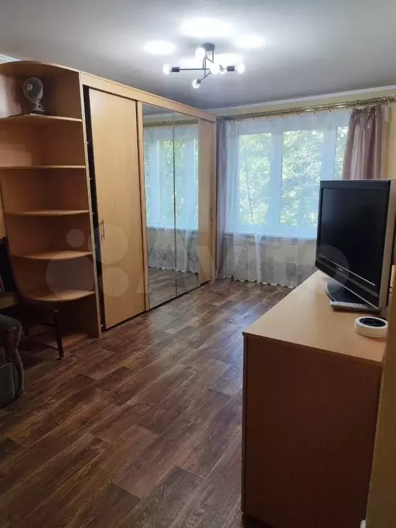 1-к. квартира, 38 м, 4/9 эт. - Фото 1
