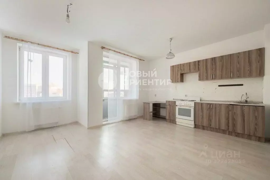 Студия Свердловская область, Екатеринбург ул. Евгения Савкова, 8 (29.7 ... - Фото 1