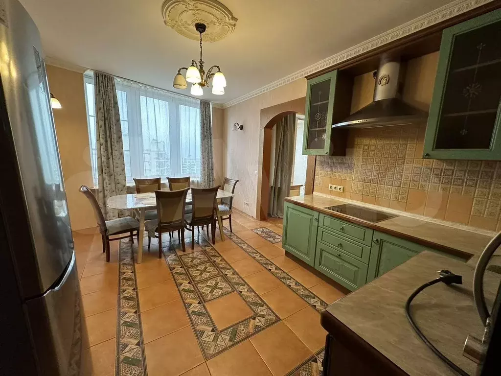 3-к. квартира, 140 м, 17/24 эт. - Фото 1