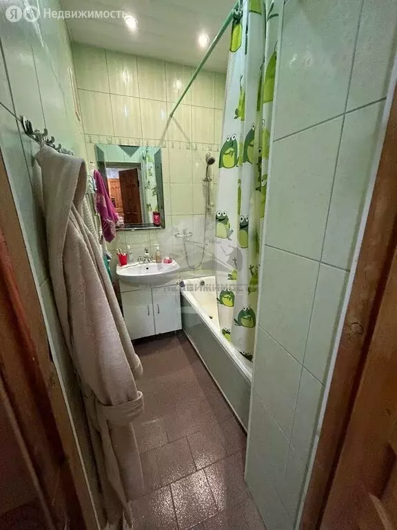 3-комнатная квартира: Великий Новгород, проспект Александра Корсунова, ... - Фото 1