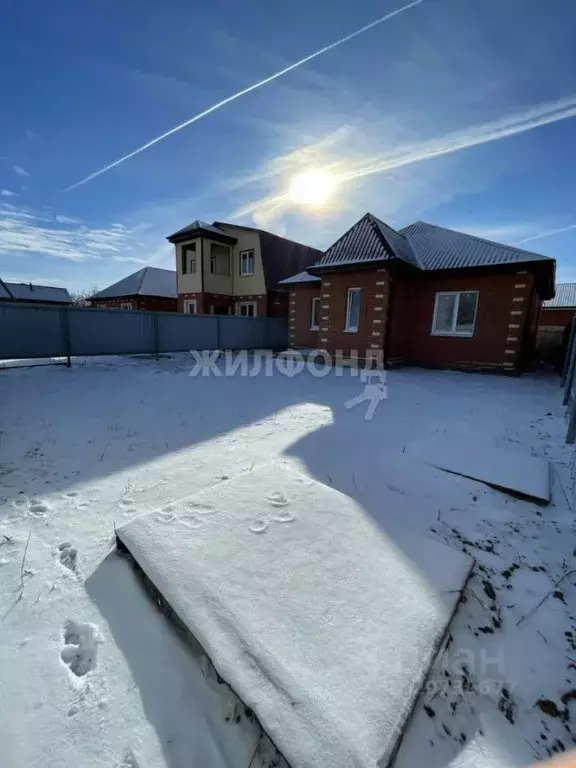 Дом в Астраханская область, Астрахань ул. 1-я Абрикосовая (92 м) - Фото 0