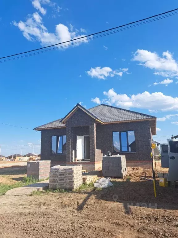 Дом в Оренбургская область, Оренбургский район, с. Благословенка, ... - Фото 1