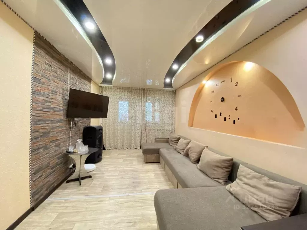 2-к кв. Белгородская область, Белгород ул. Есенина, 12 (50.3 м) - Фото 2