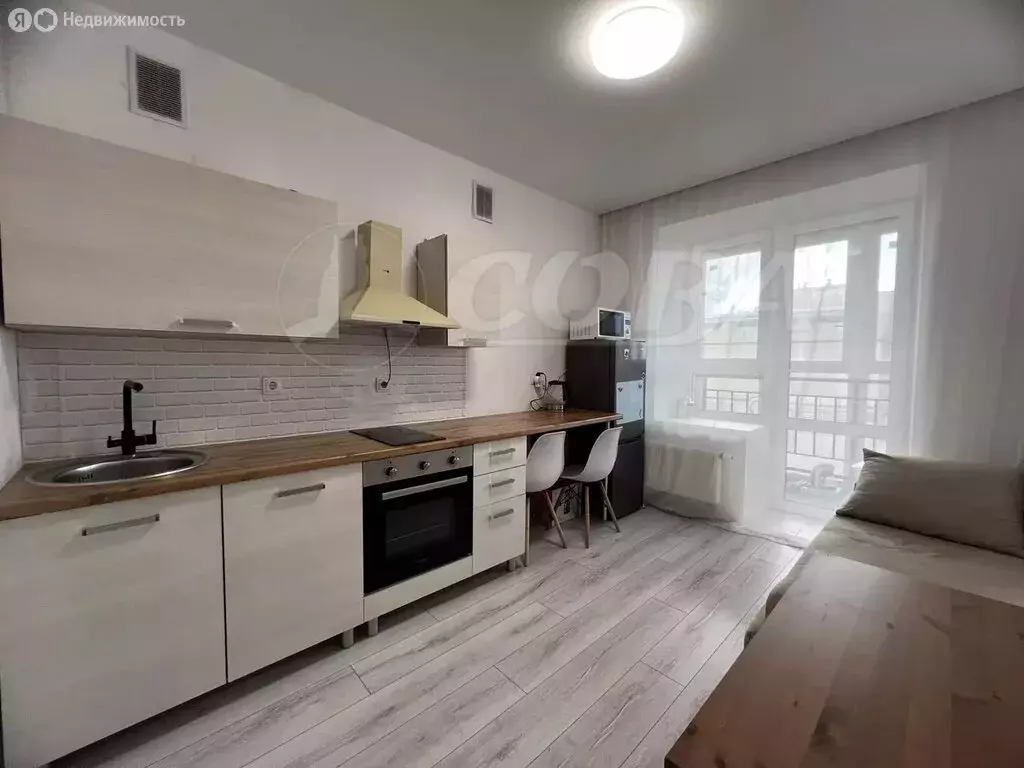 2-комнатная квартира: Тюмень, улица Тимофея Кармацкого, 9 (53 м) - Фото 1