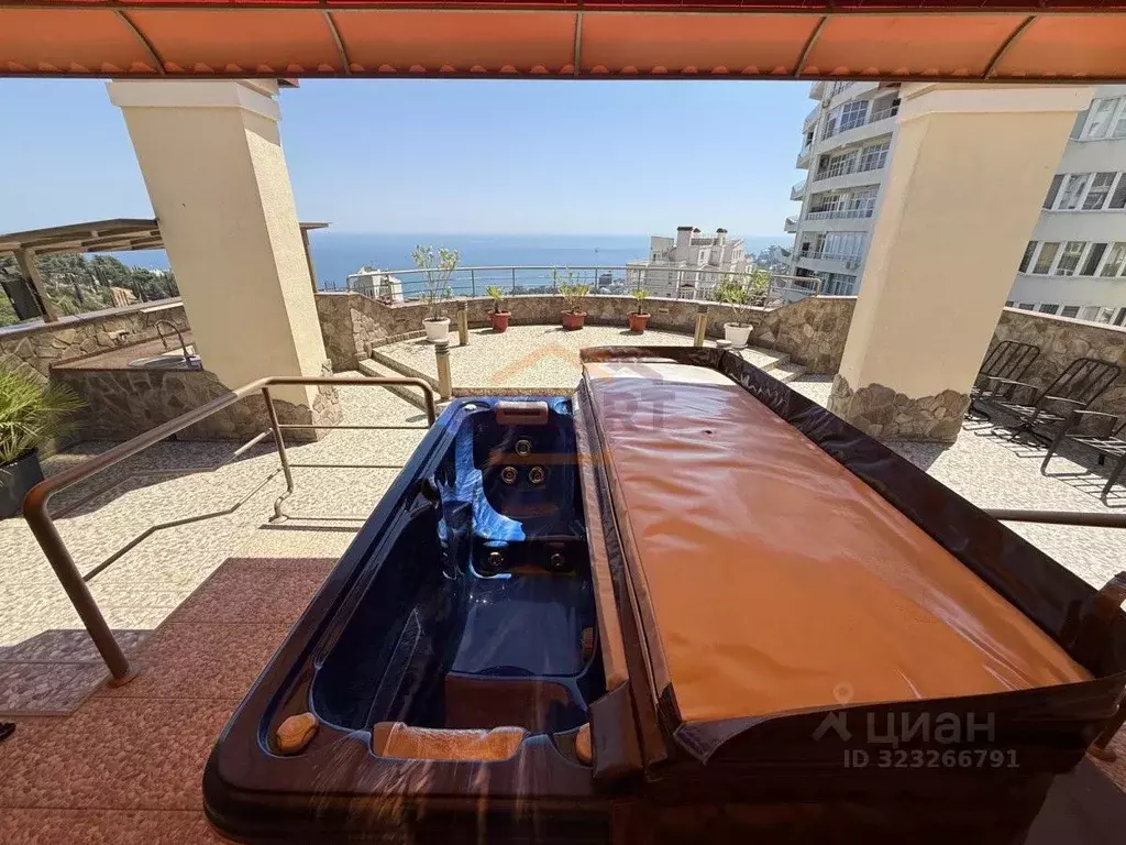 5-к кв. Крым, Ялта ул. Щорса, 45 (416.0 м) - Фото 0