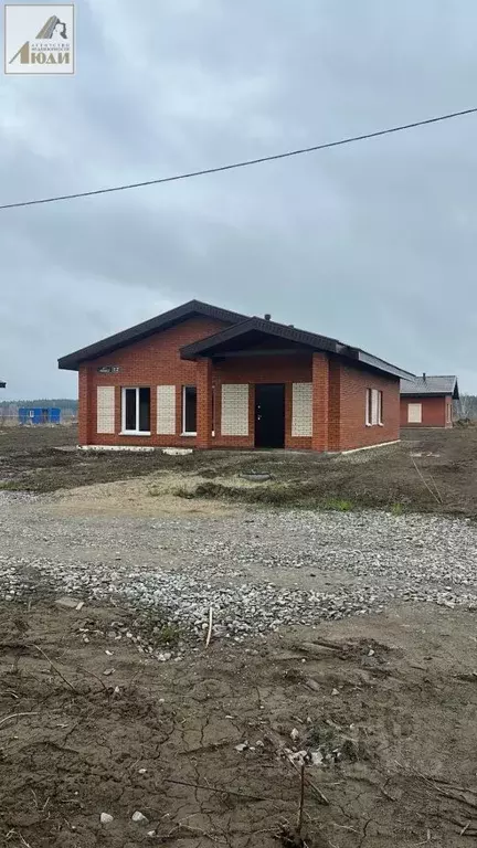 Дом в Новосибирская область, Новосибирский район, с. Кубовая, Связист ... - Фото 1