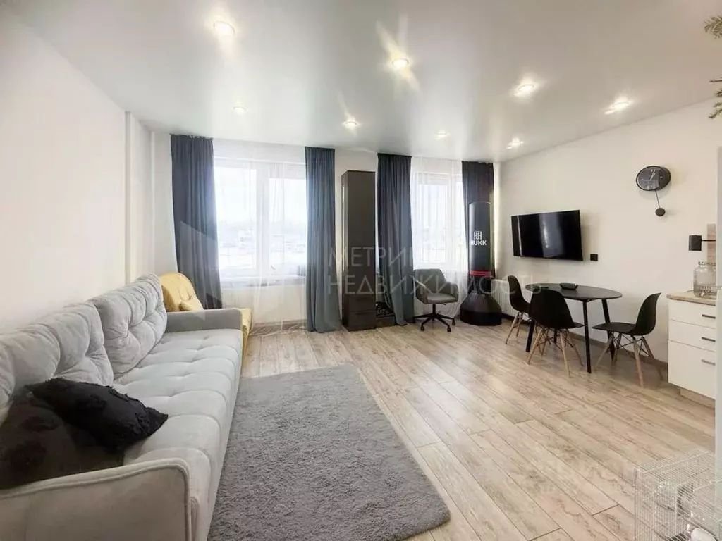 Студия Тюменская область, Тюмень ул. Павла Никольского, 6 (33.4 м) - Фото 1