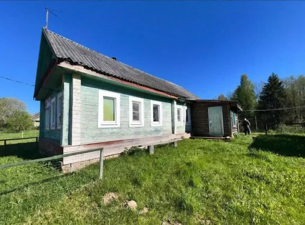 Дом в Тверская область, Осташковский муниципальный округ, д. Гуща  (42 ... - Фото 1