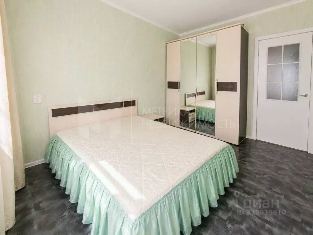 2-к кв. Тюменская область, Тюмень ул. Федюнинского, 11 (50.0 м) - Фото 1