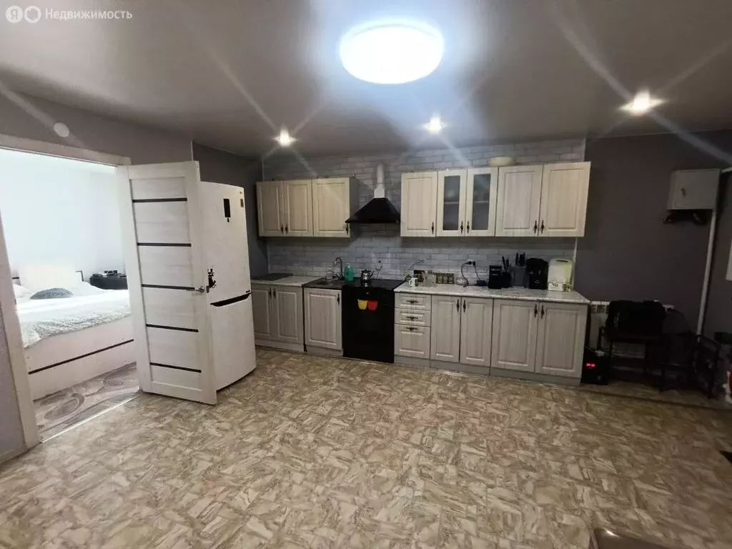 Дом в село Баклаши, улица 9-й Пятилетки (103 м) - Фото 1