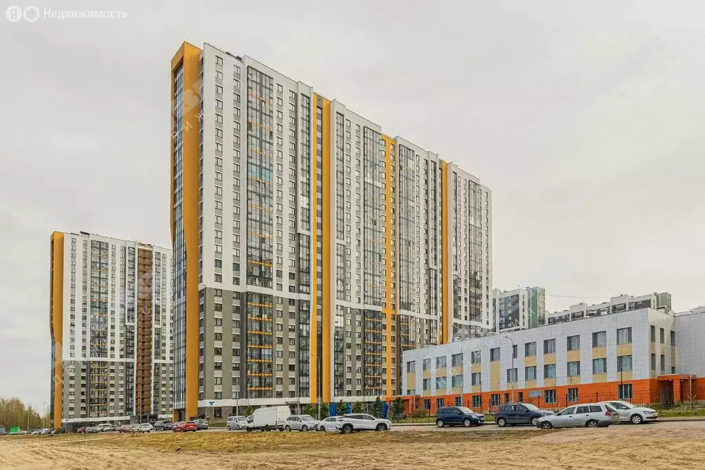 4-комнатная квартира: Санкт-Петербург, улица Лидии Зверевой, 9к1 ... - Фото 0