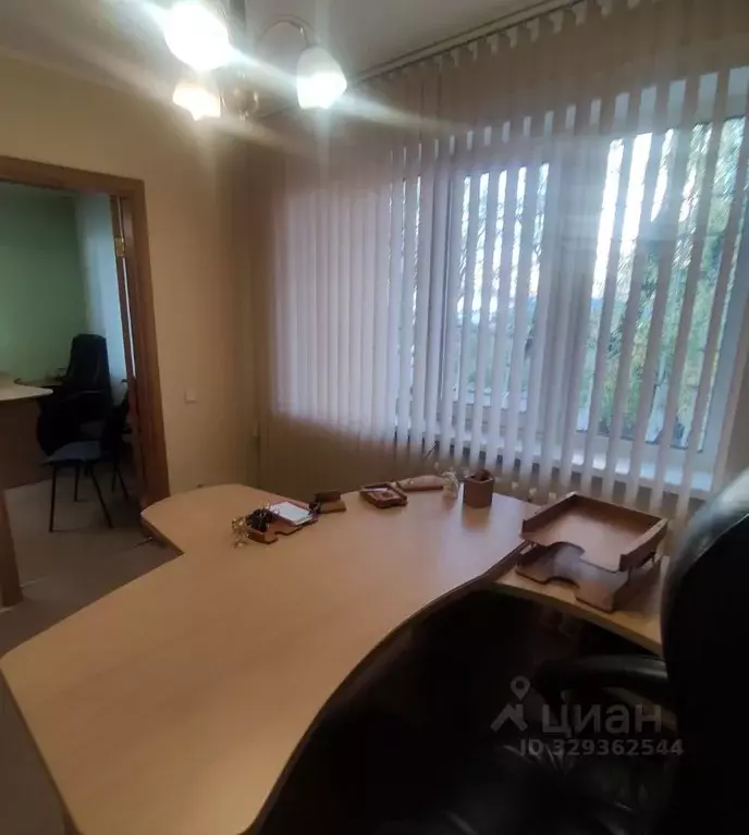Помещение свободного назначения в Омская область, Омск просп. ... - Фото 1