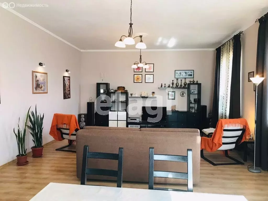 Дом в Республика Башкортостан, Стерлитамак (284.9 м) - Фото 1