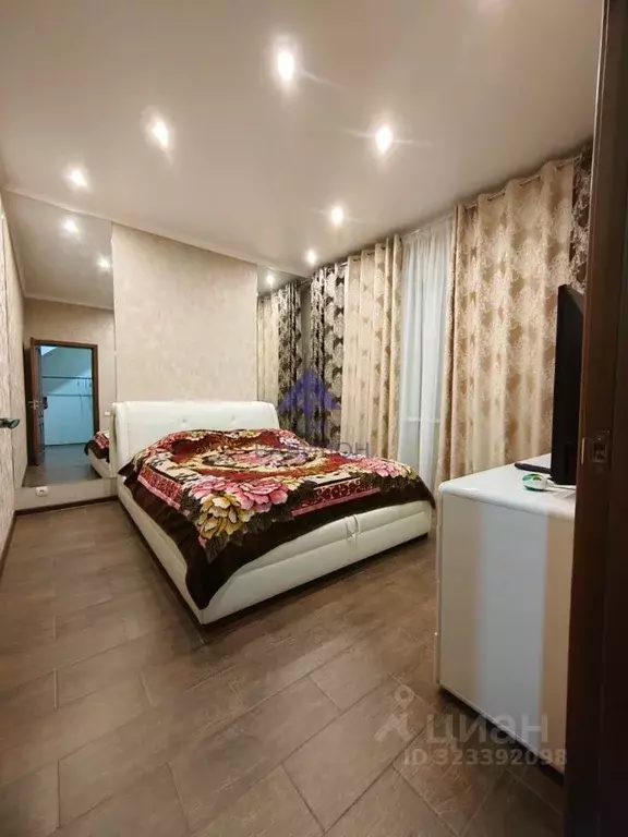 Дом в Ростовская область, Волгодонск Братская ул. (179 м) - Фото 1