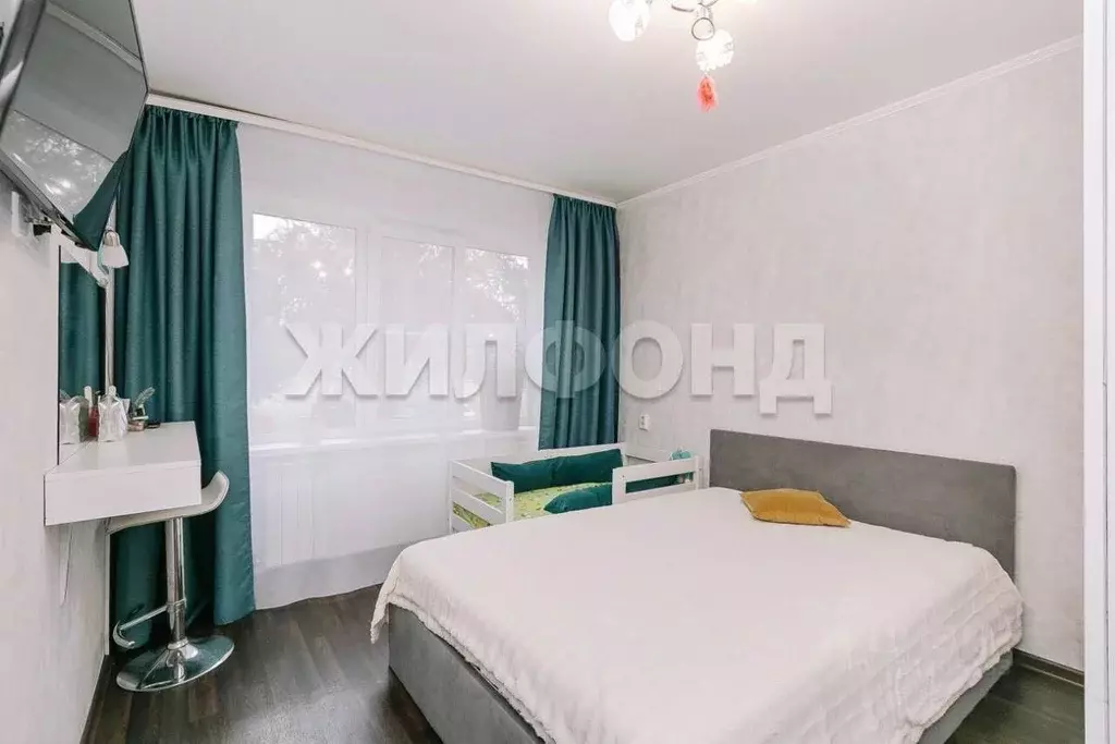 3-к кв. Новосибирская область, Новосибирск ул. Дуси Ковальчук, 16 ... - Фото 1