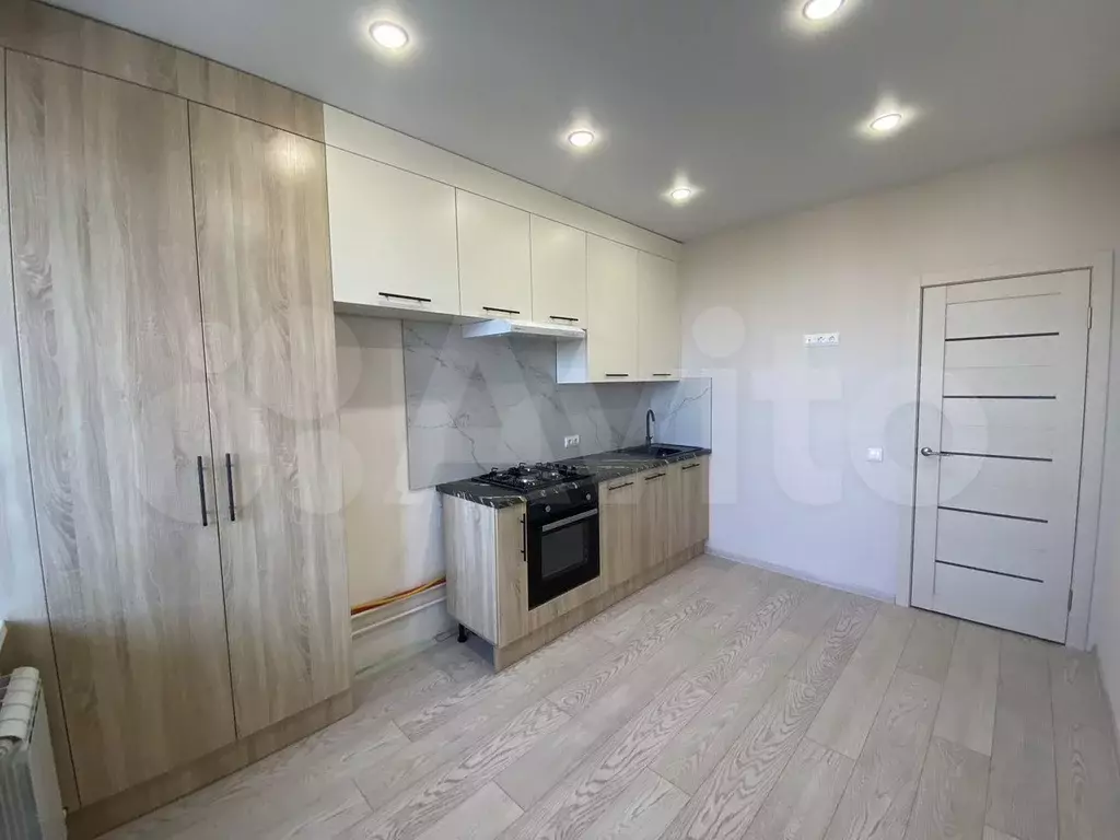 1-к. квартира, 40 м, 8/9 эт. - Фото 1
