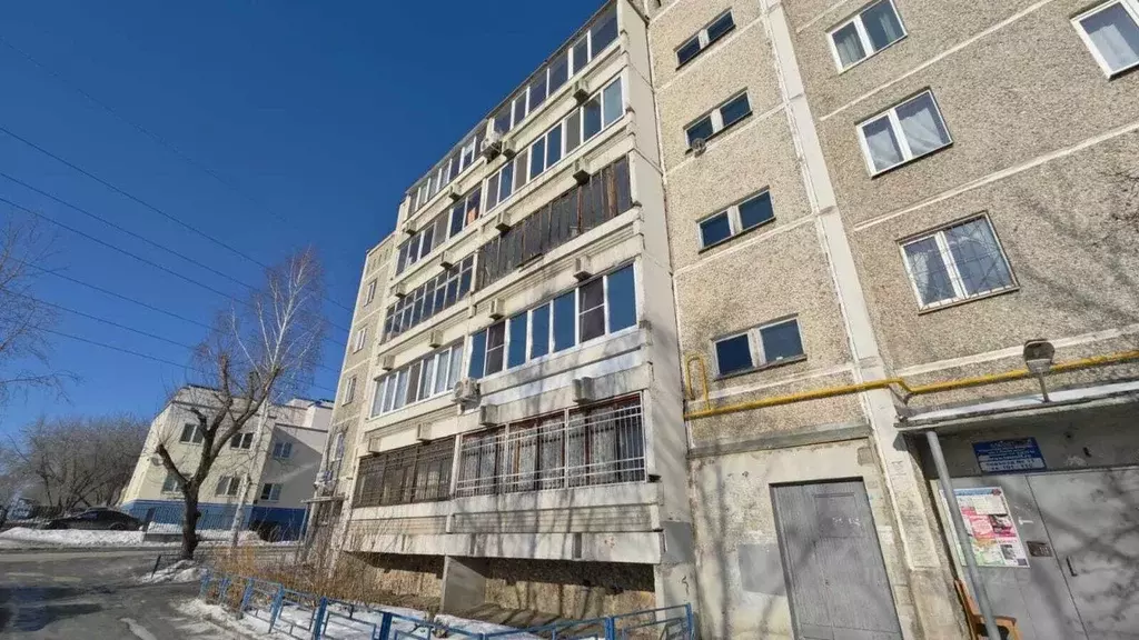 3-к кв. Свердловская область, Екатеринбург ул. Хрустальная, 51 (63.2 ... - Фото 0