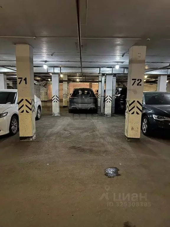 Гараж в Свердловская область, Екатеринбург ул. Мамина-Сибиряка, 126 ... - Фото 2