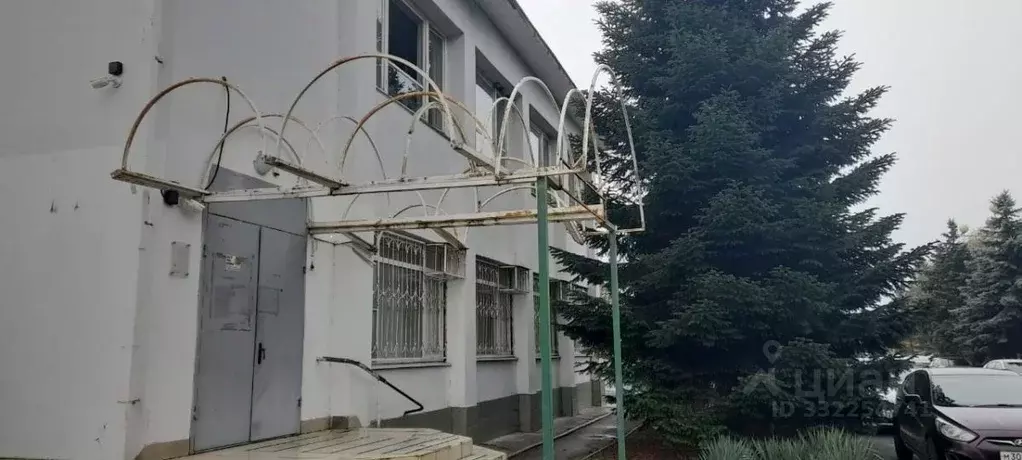 Помещение свободного назначения в Адыгея, Тахтамукай аул ул. Гагарина, ... - Фото 1