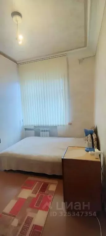 2-к кв. Крым, Симферополь ул. Севастопольская, 68 (32.8 м) - Фото 2