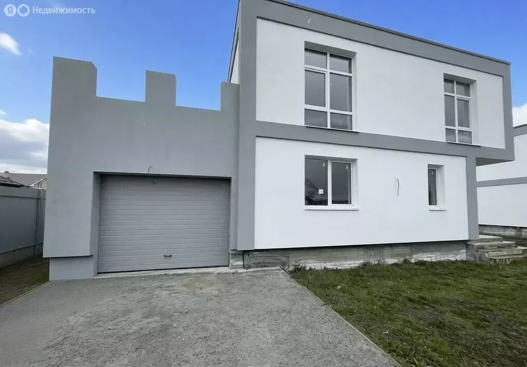 Дом в село Курганово, Уральская улица, 5 (160 м) - Фото 1