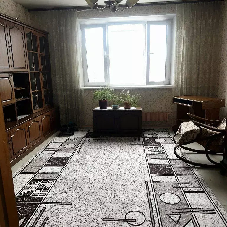 Продается 3-комнатная квартира - Фото 1