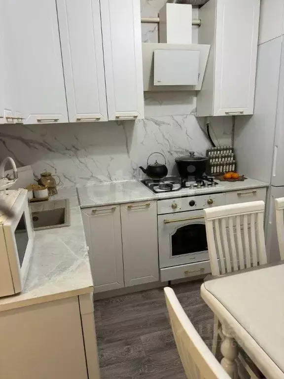 2-к кв. Ямало-Ненецкий АО, Новый Уренгой Мирный мкр, 2/4 (54.0 м) - Фото 0