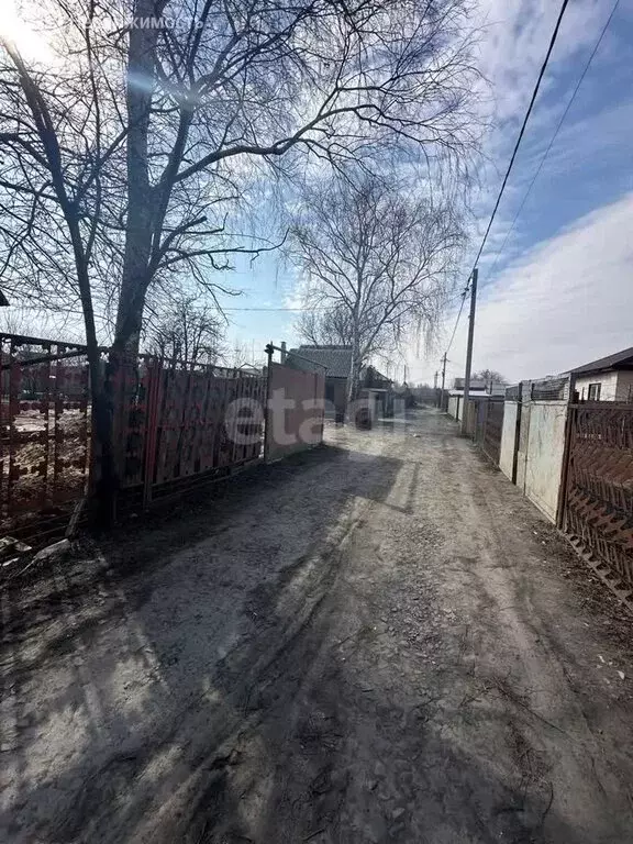 Дом в Батайск, дачное некоммерческое товарищество Труд, 3-я линия (100 ... - Фото 0