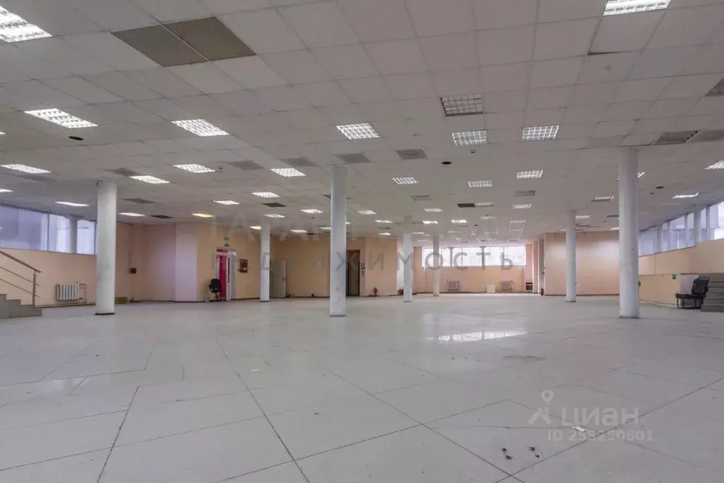 Помещение свободного назначения в Липецкая область, Липецк пл. Победы, ... - Фото 1