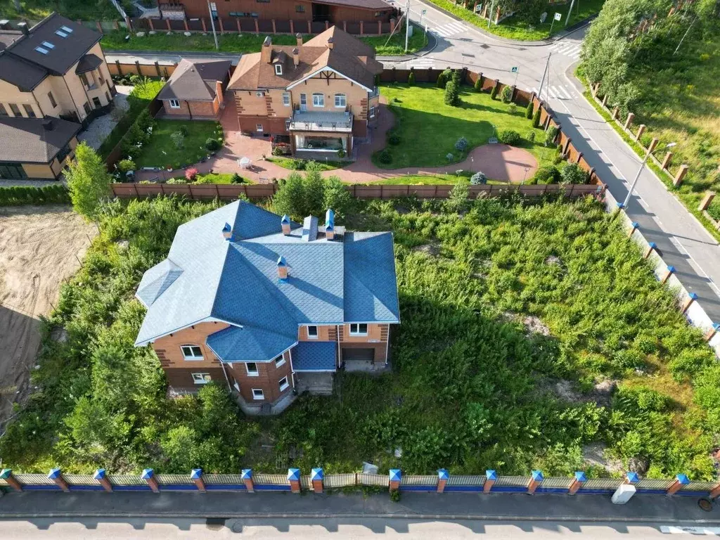 Дом в Санкт-Петербург, Санкт-Петербург, Зеленогорск ул. Ландышевая, 14 ... - Фото 1