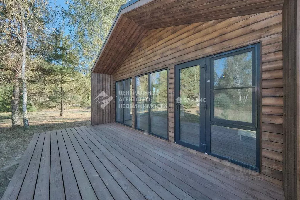 Дом в Рязанская область, Спасский муниципальный округ, с. Ярустово  ... - Фото 1