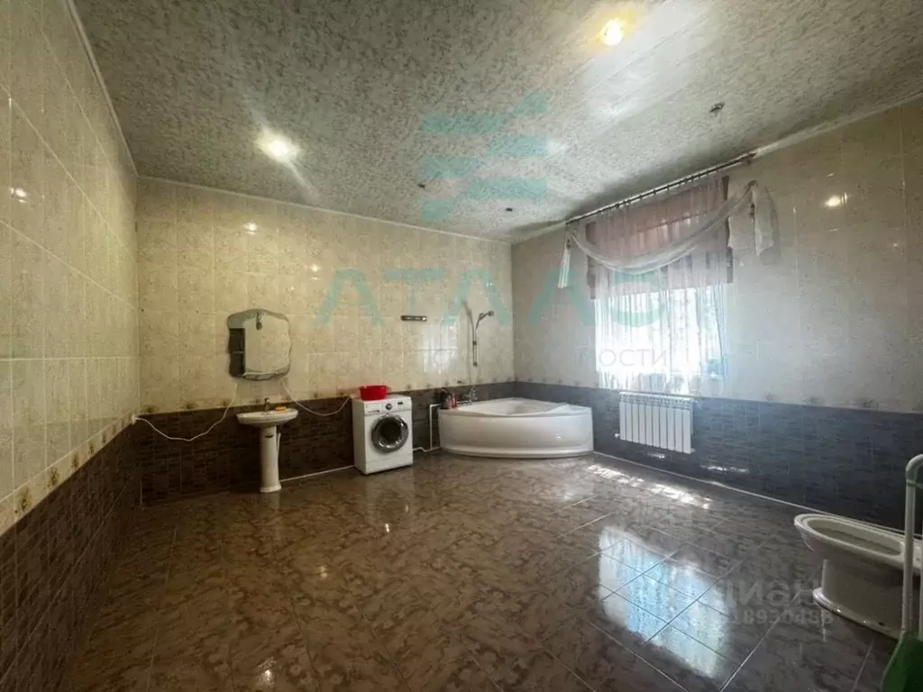 Дом в Крым, Симферополь ул. Оранжерейная, 10 (315 м) - Фото 1