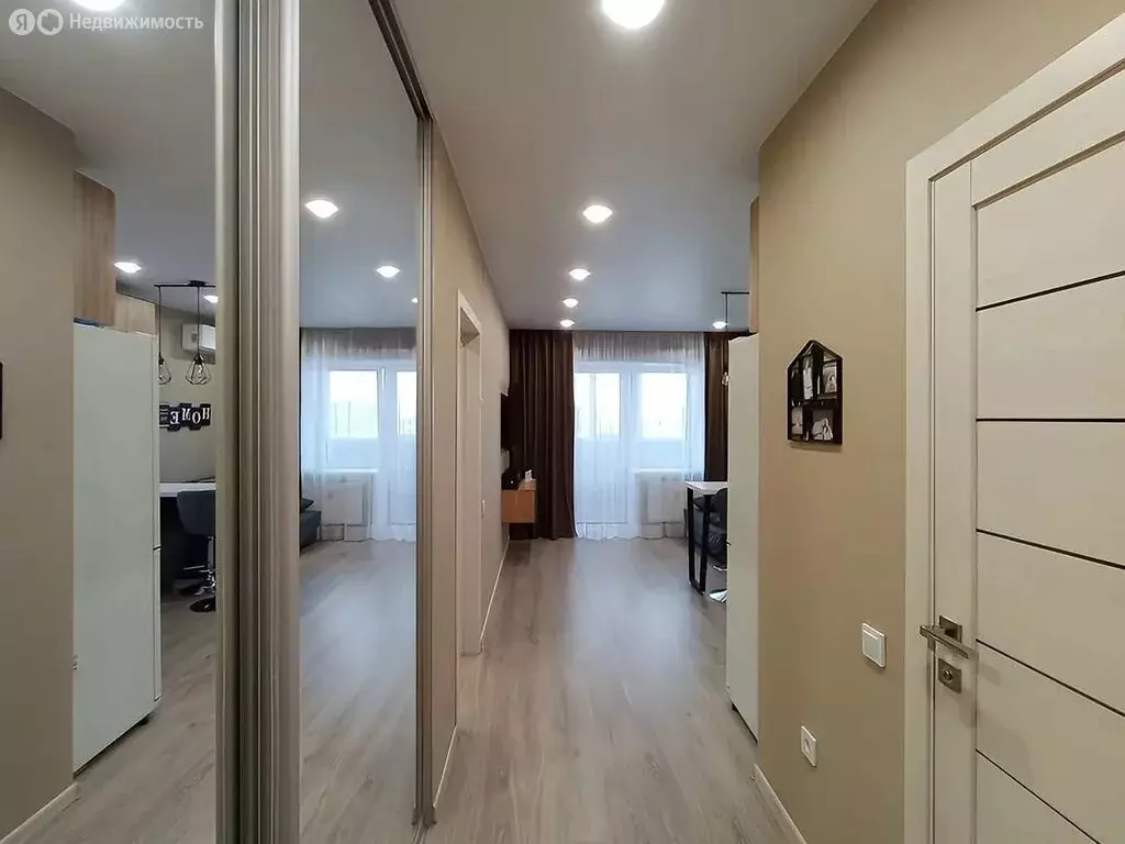 1-комнатная квартира: Тюмень, Интернациональная улица, 199к1 (41.8 м) - Фото 1