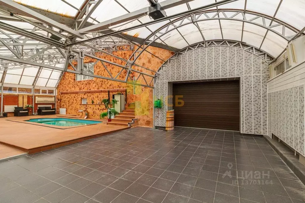 Таунхаус в Омская область, Омск Юго-Западная ул., 3к2 (413 м) - Фото 1