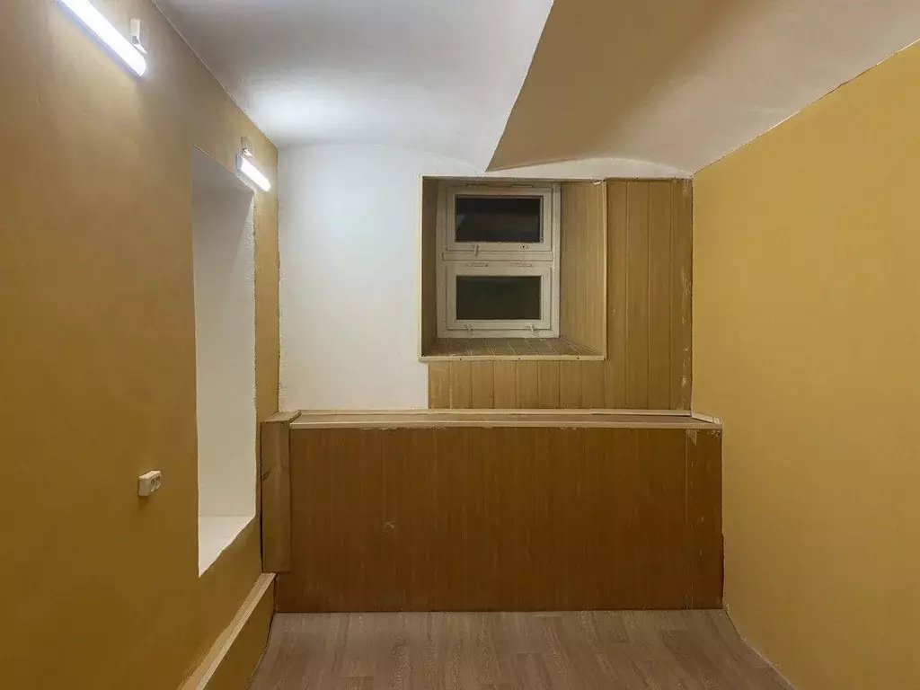 Помещение свободного назначения в Москва ул. Шухова, 11/16 (15 м) - Фото 1