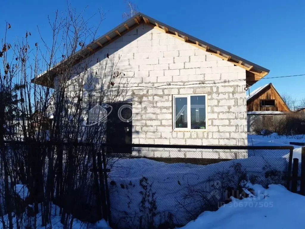 Дом в Тюменская область, Тюмень Якорь садовое товарищество, ул. ... - Фото 1