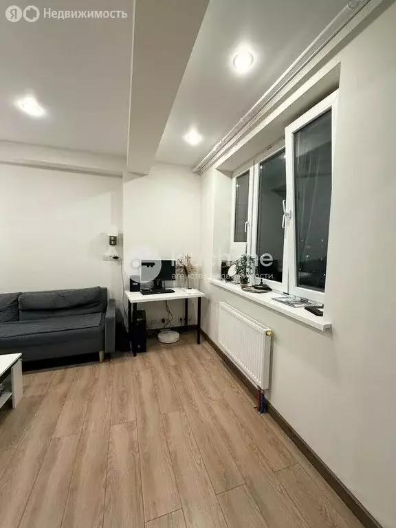 2-комнатная квартира: Бисерово, микрорайон Новое Бисерово-2, 7 (50 м) - Фото 1