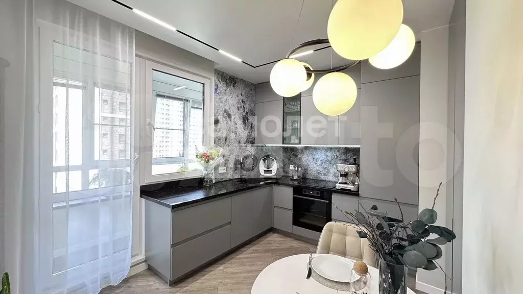 2-к. квартира, 65,4 м, 4/9 эт. - Фото 1