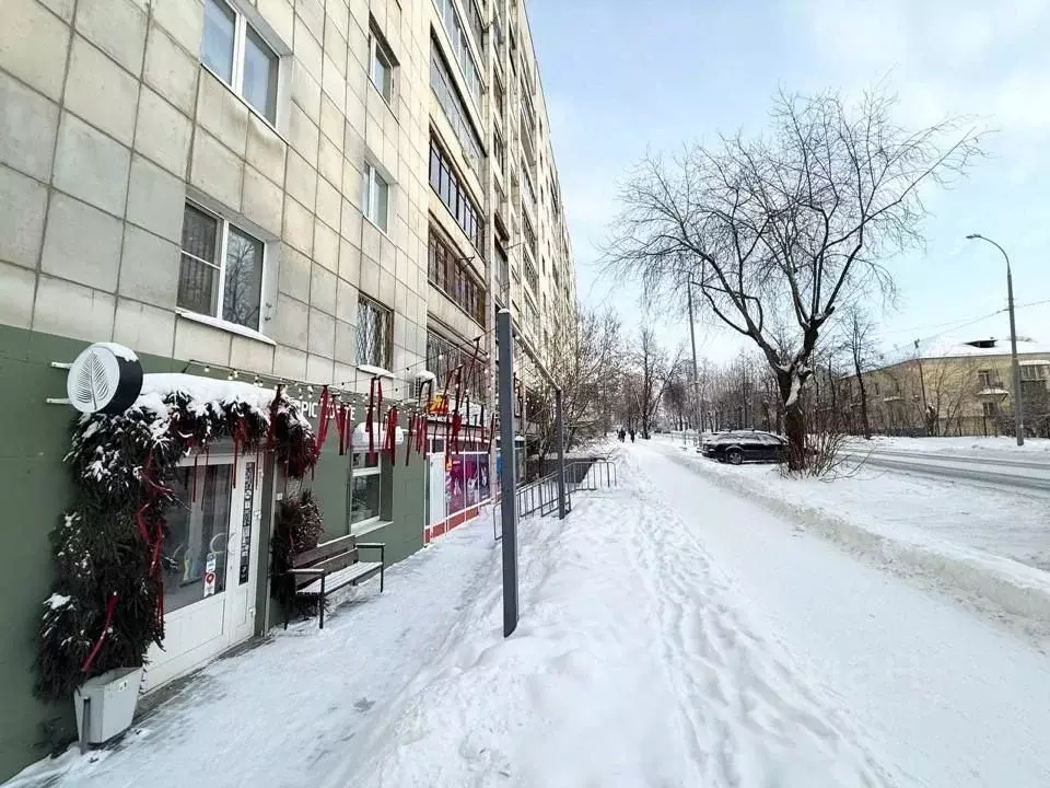 Помещение свободного назначения в Свердловская область, Екатеринбург ... - Фото 1