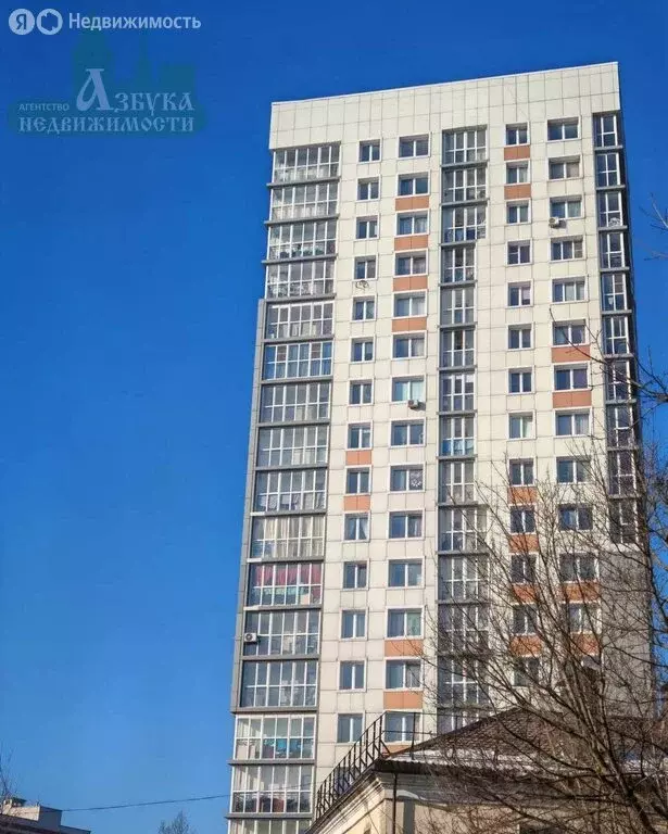 2-комнатная квартира: Смоленск, улица Кирова, 8А (66 м) - Фото 1