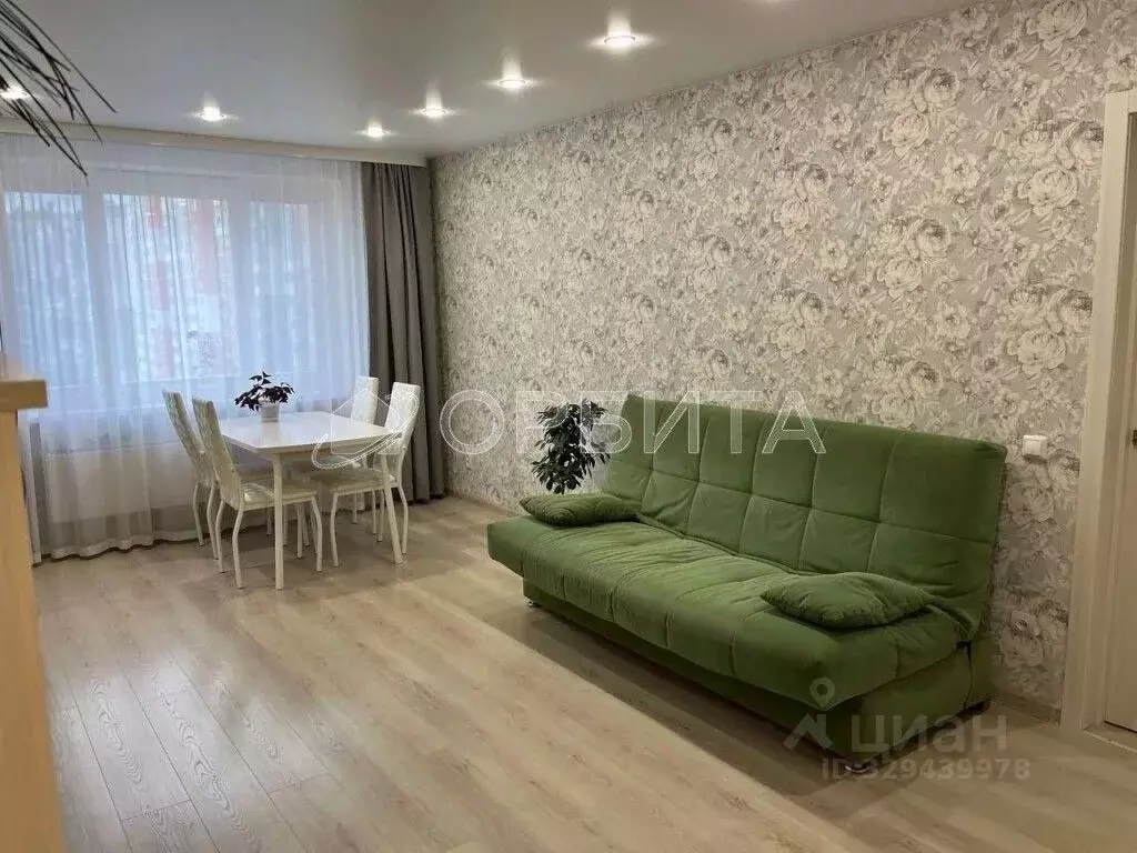 2-к кв. Тюменская область, Тюмень ул. Монтажников, 34 (85.7 м) - Фото 2
