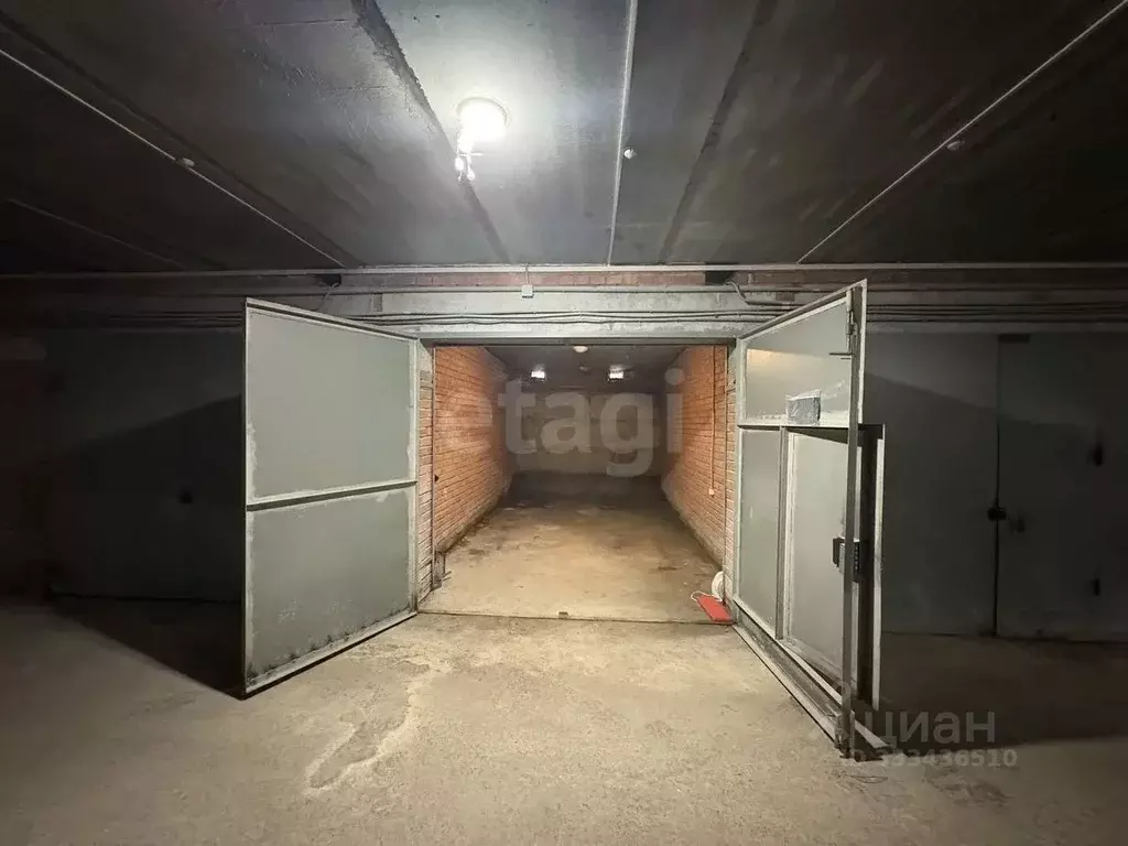 Гараж в Тюменская область, Тюмень ул. Салтыкова-Щедрина, 53к1 (18 м) - Фото 0