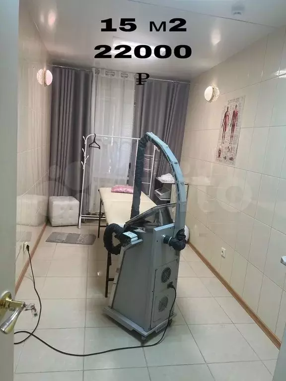 Комната 11 м в 8-к., 1/9 эт. - Фото 1