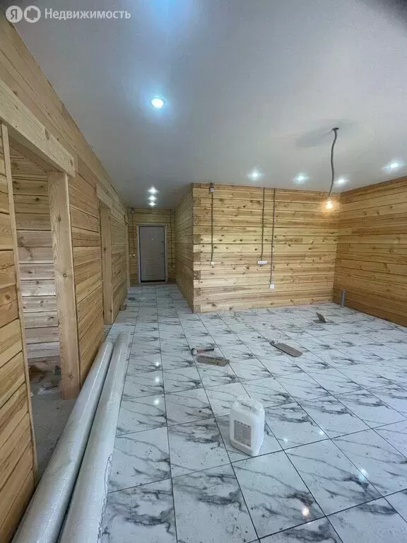 Дом в деревня Карлук, улица Валентина Распутина (160 м) - Фото 1
