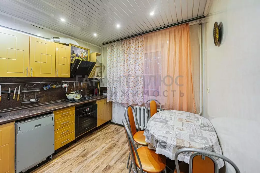 3-к кв. Липецкая область, Липецк ул. Катукова, 29 (65.0 м) - Фото 2