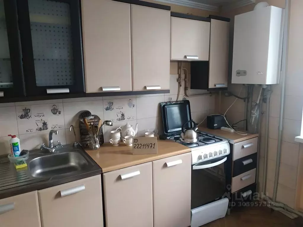 2-к кв. Крым, Феодосия бул. Старшинова, 21 (56.0 м) - Фото 0